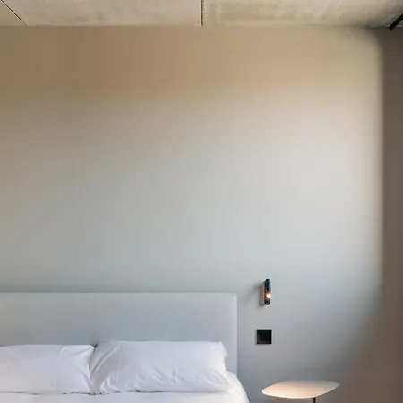 Hotel Coliving - Bord De Meuse - L'écrin *