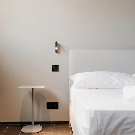 Hotel Coliving - Bord De Meuse - L'écrin *