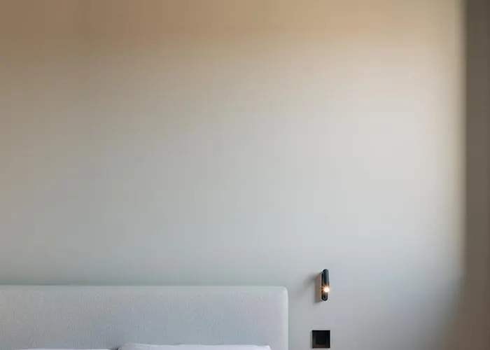 Hotel Coliving - Bord De Meuse - L'ecrin *