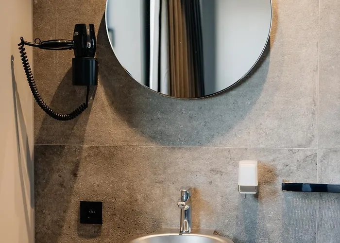 Coliving - Bord De Meuse - L'ecrin Hotel